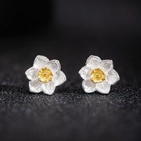 Daffodil-Stud-Earrings-By-Yonandole_1