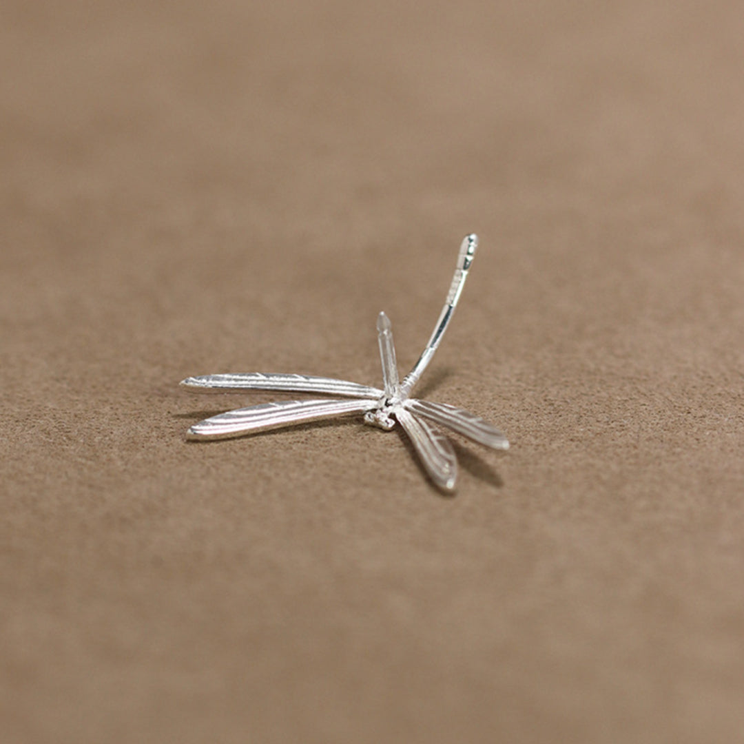Dainty-Dragonfly-Brooch-By-Yonandole_11
