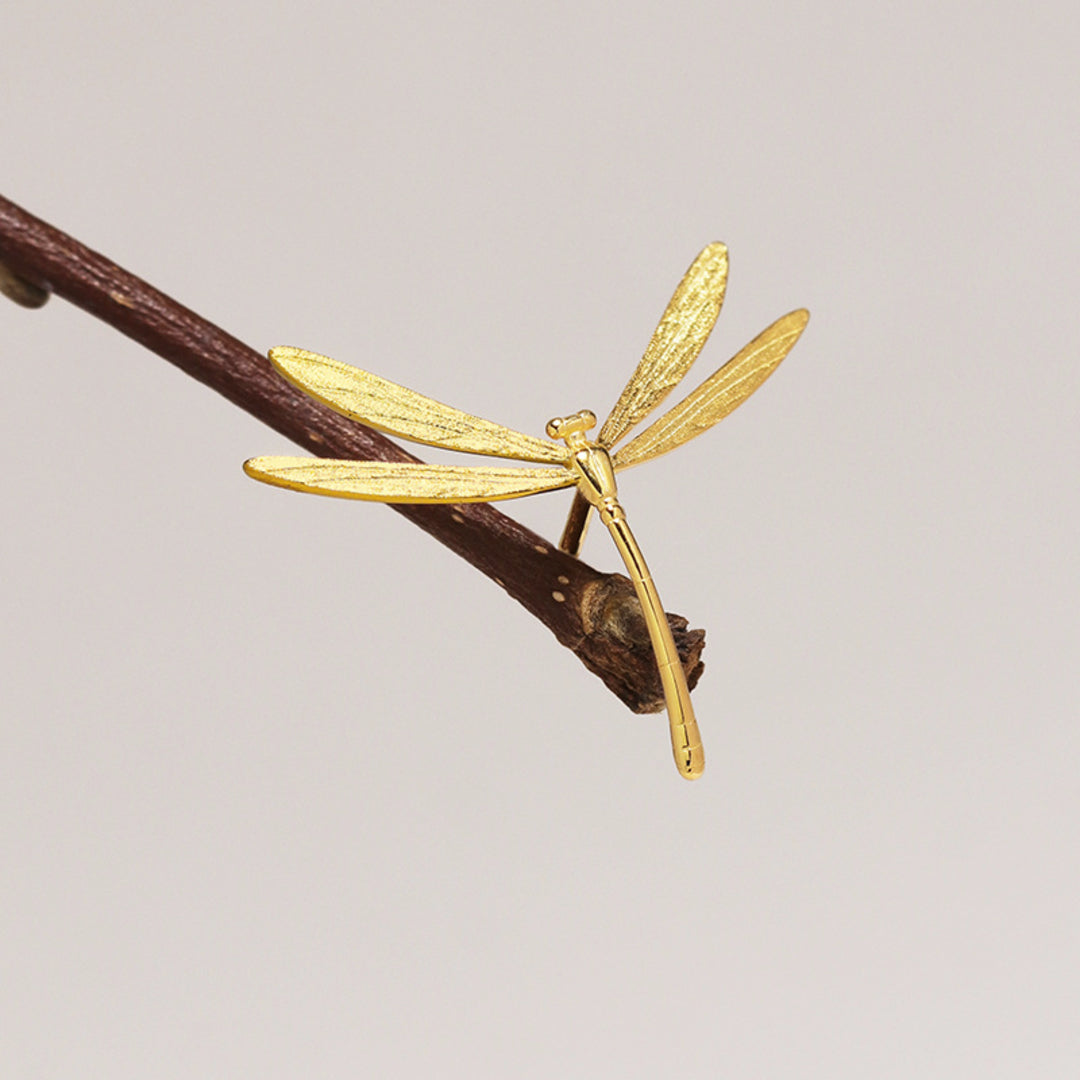 Dainty-Dragonfly-Brooch-By-Yonandole_5