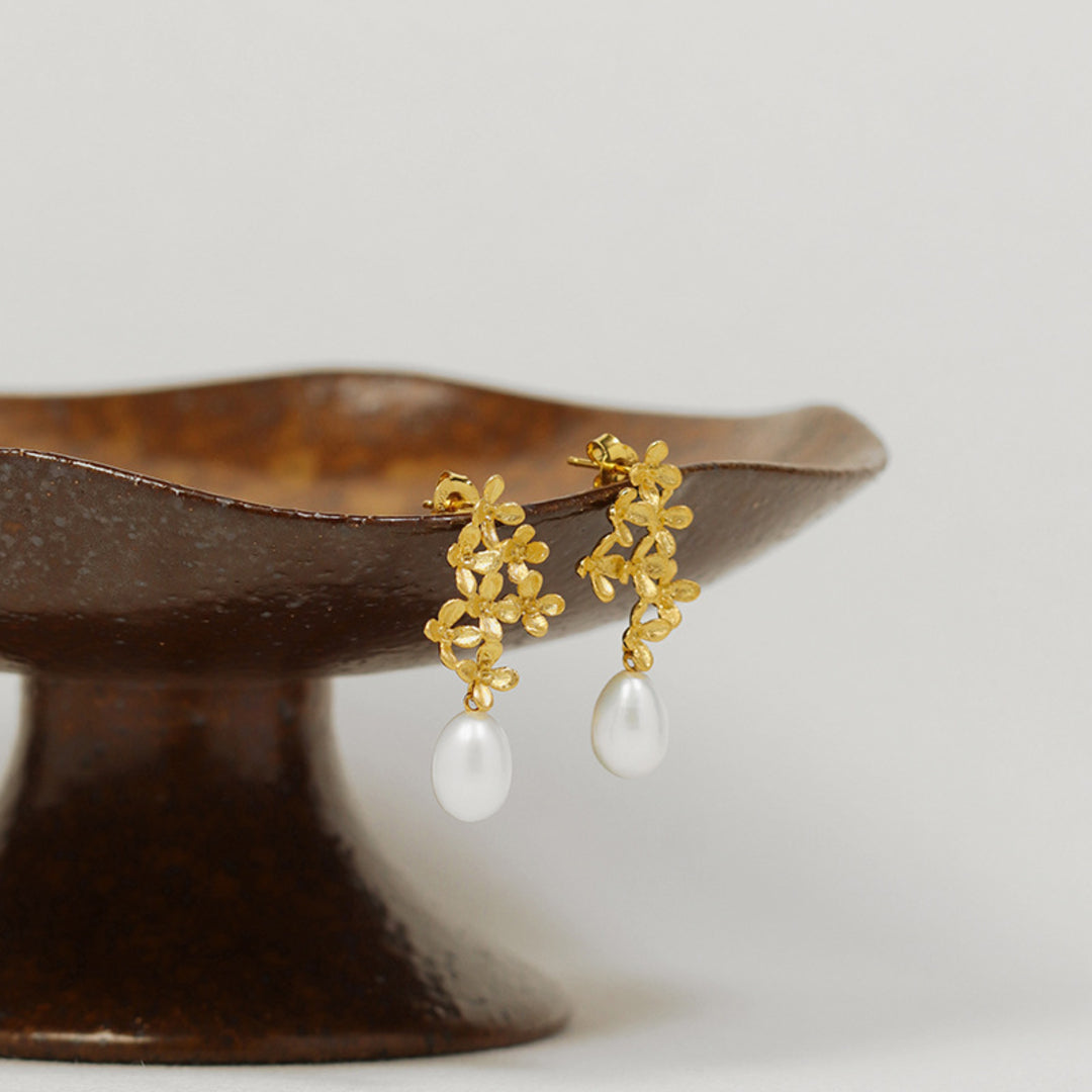 Drop-Earrings-With-Osmanthus-Flowers-And-Pearl-By-Yonandole_1