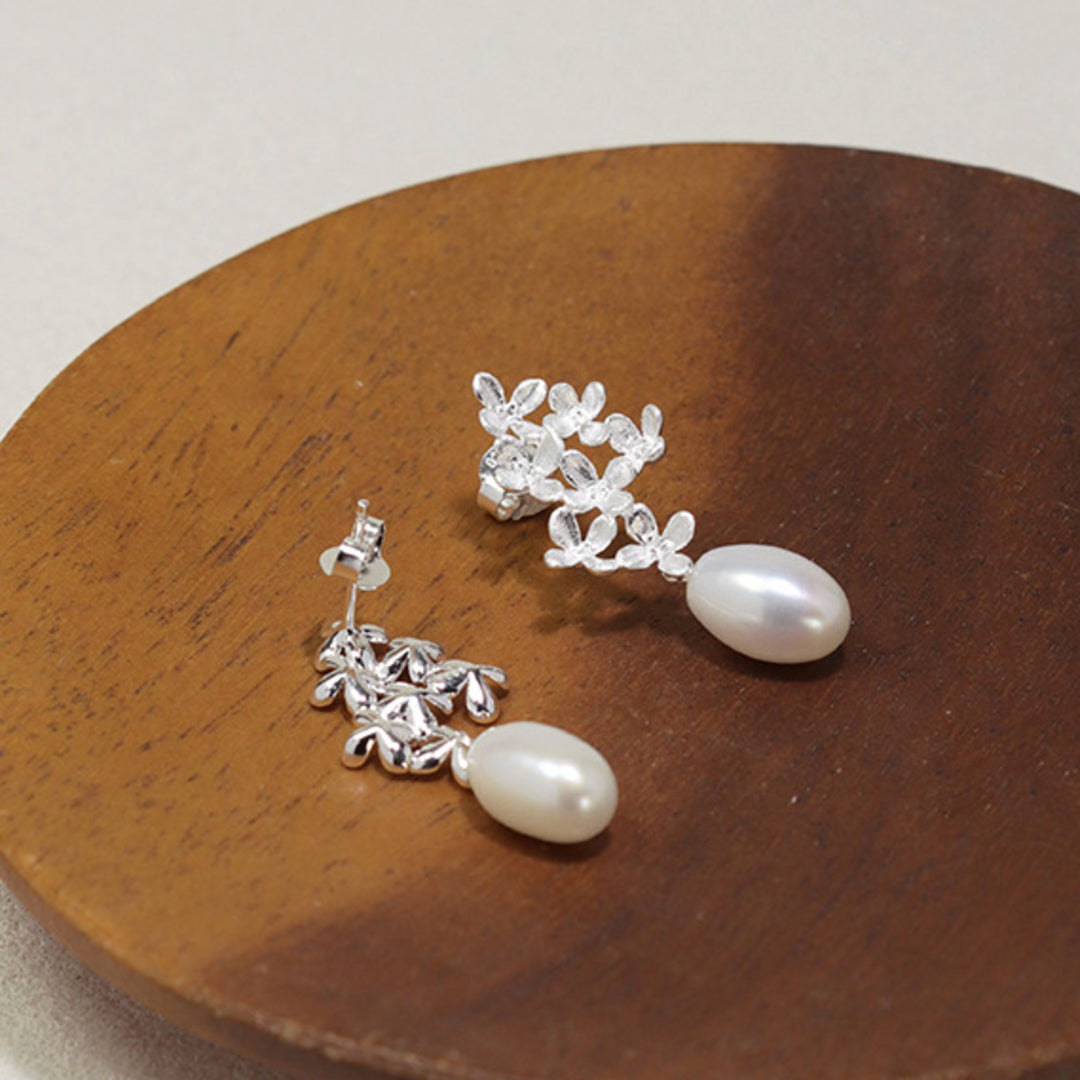 Drop-Earrings-With-Osmanthus-Flowers-And-Pearl-By-Yonandole_2