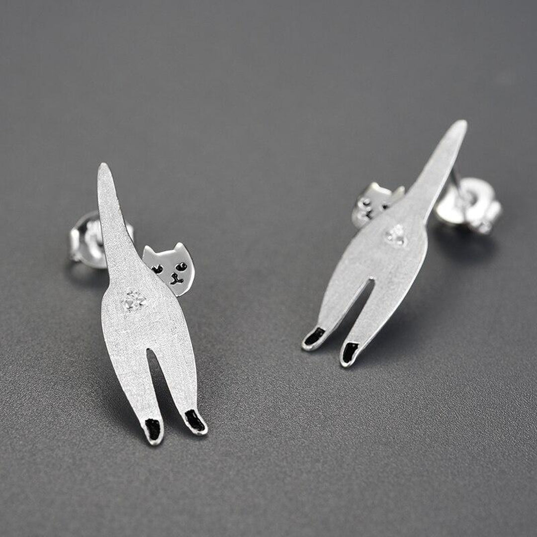 Earrings-With-A-Cheeky-Playful-Cat-By-Yonandole_3