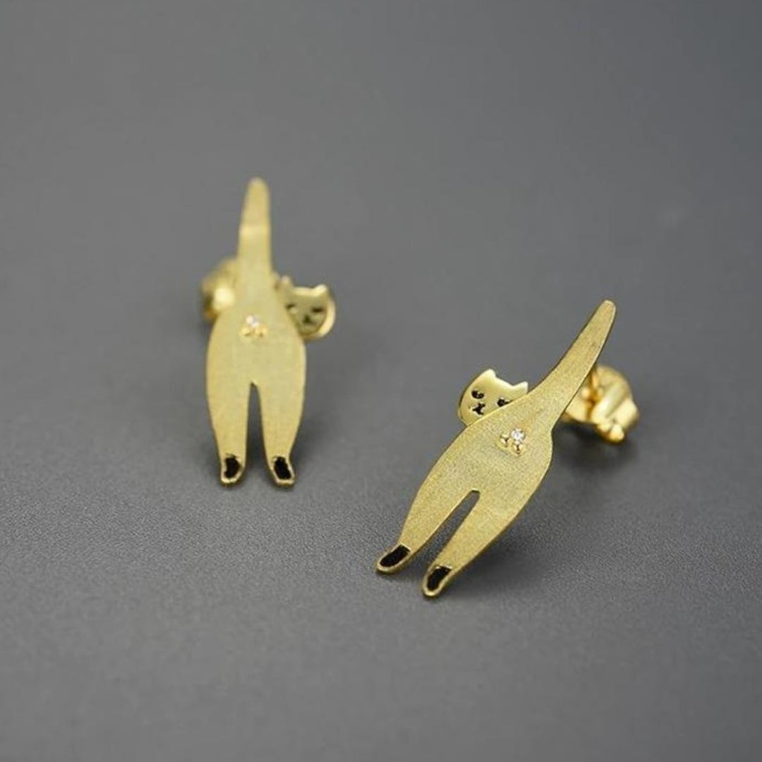 Earrings-With-A-Cheeky-Playful-Cat-By-Yonandole_5