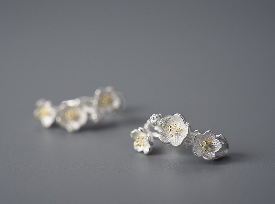 Earrings-With-Branch-And-Flowers-By-Yonandole_7