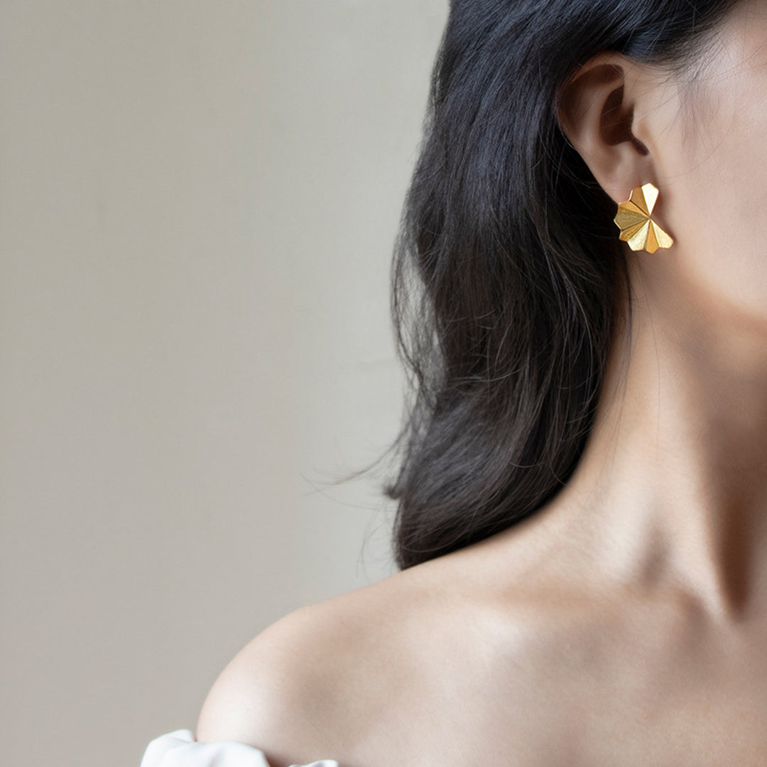 Earrings-With-Fold-Pattern-By-Yonandole_12
