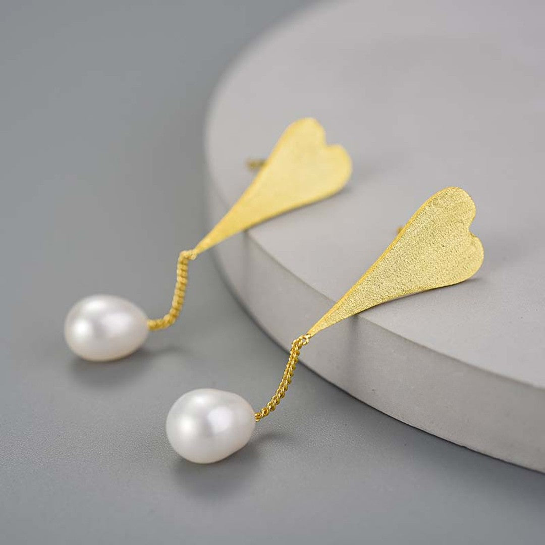 Earrings-With-Heart-And-Pearl-By-Yonandole_3