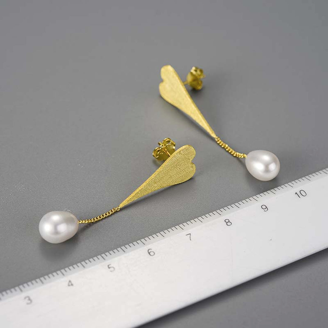 Earrings-With-Heart-And-Pearl-By-Yonandole_6