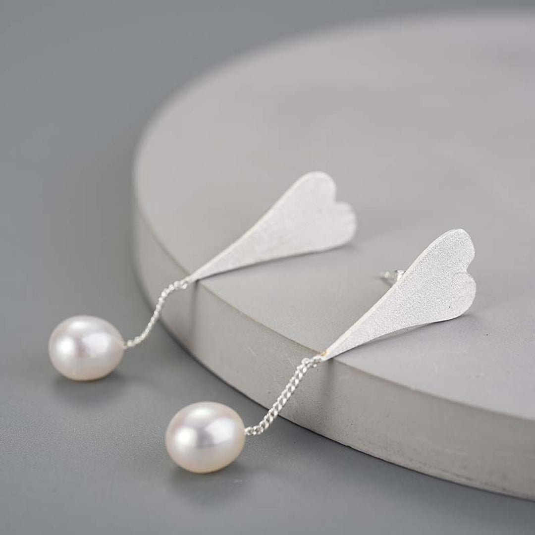 Earrings-With-Heart-And-Pearl-By-Yonandole_8