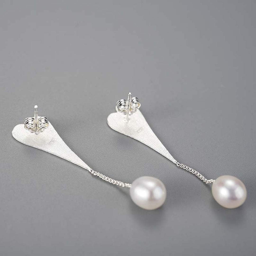 Earrings-With-Heart-And-Pearl-By-Yonandole_9