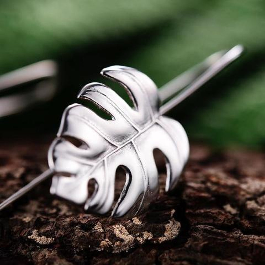 Earrings-With-Monstera-Leaf-By-Yonandole_7