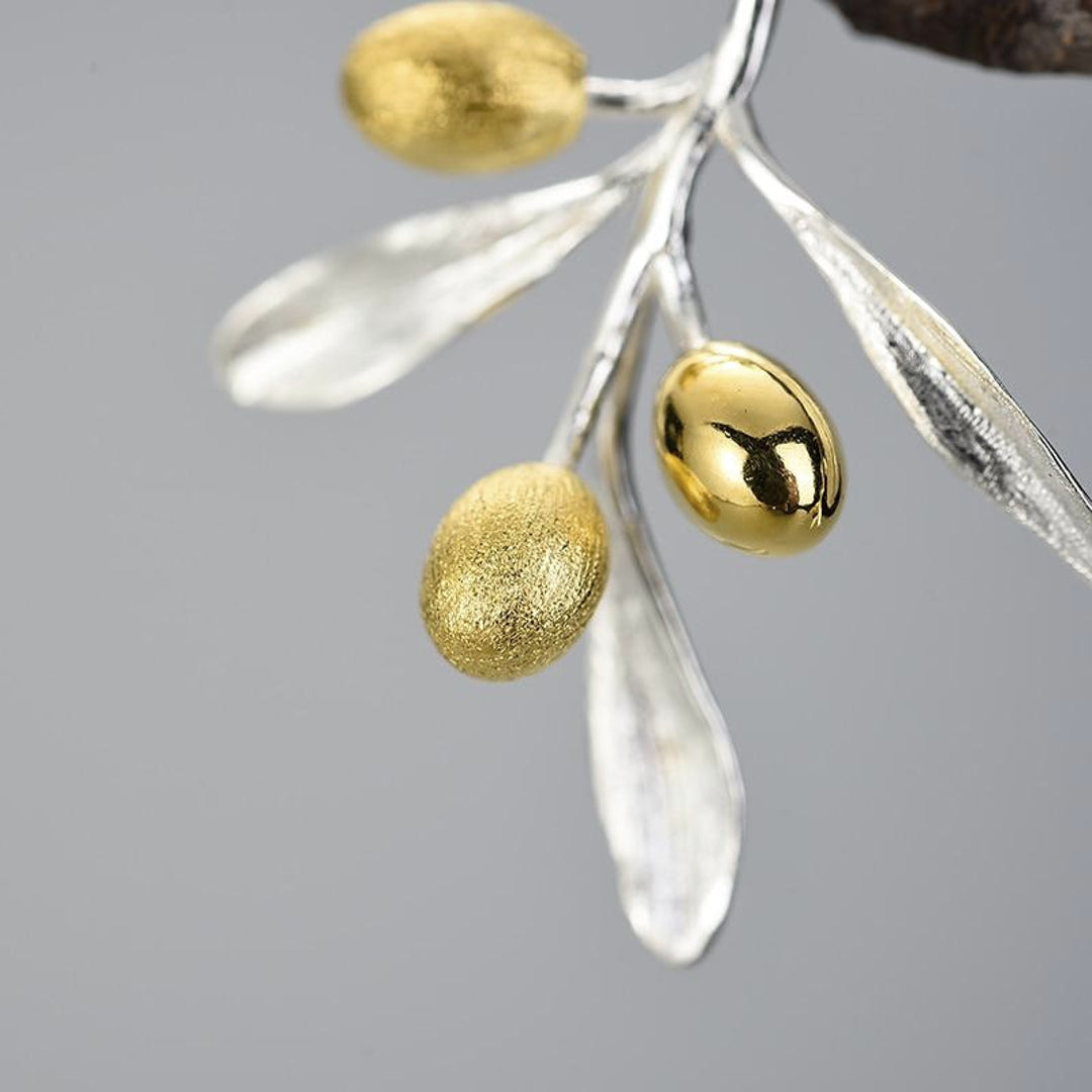 Earrings-With-Olive-Branch-By-Yonandole_3