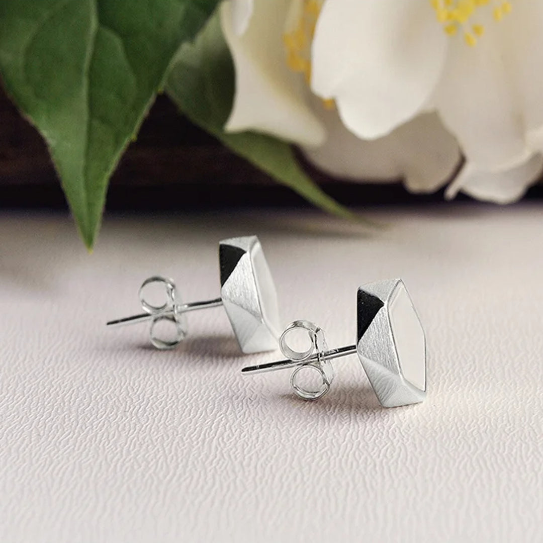 Earrings-With-Pentagon-And-Shell-By-Yonandole_1