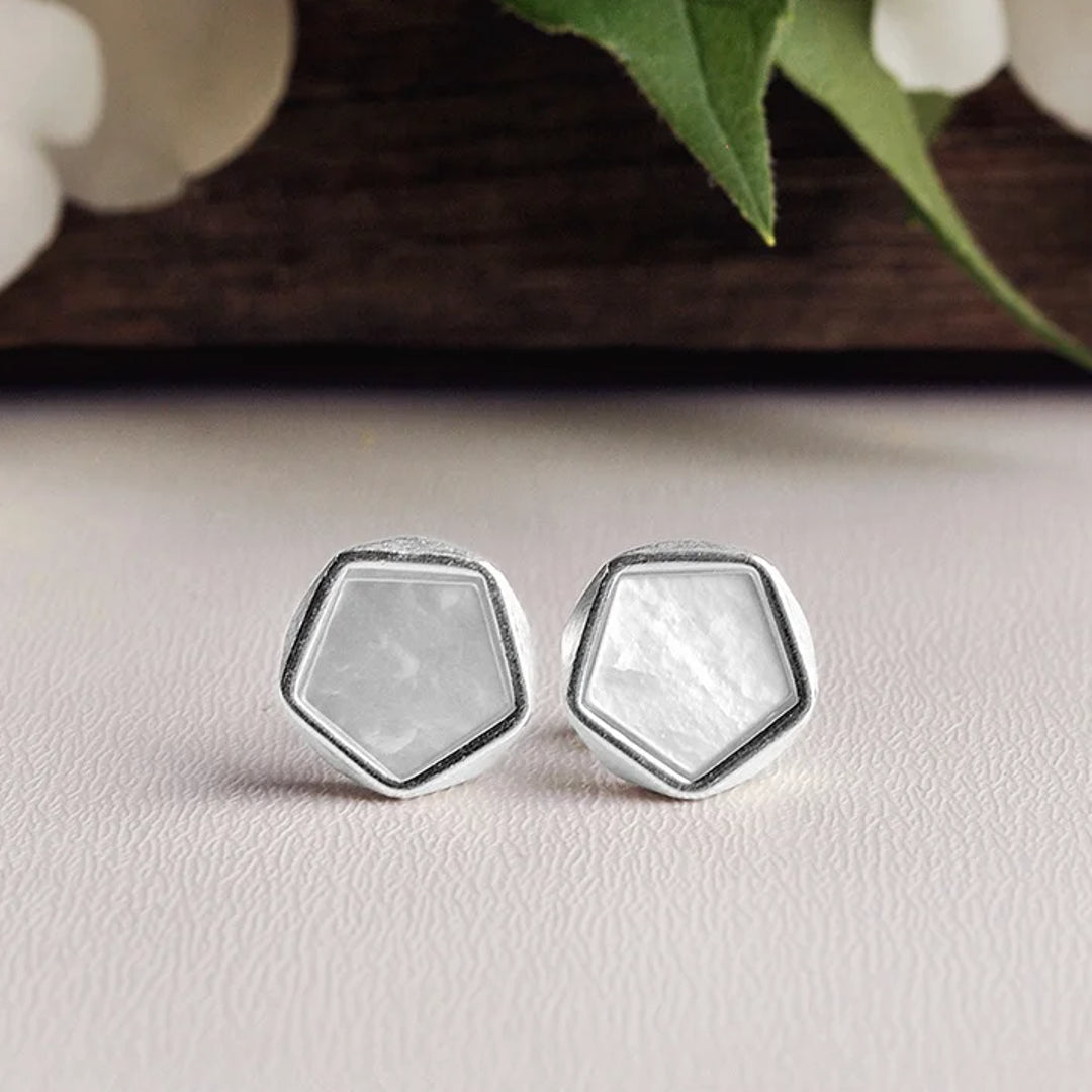 Earrings-With-Pentagon-And-Shell-By-Yonandole_3a