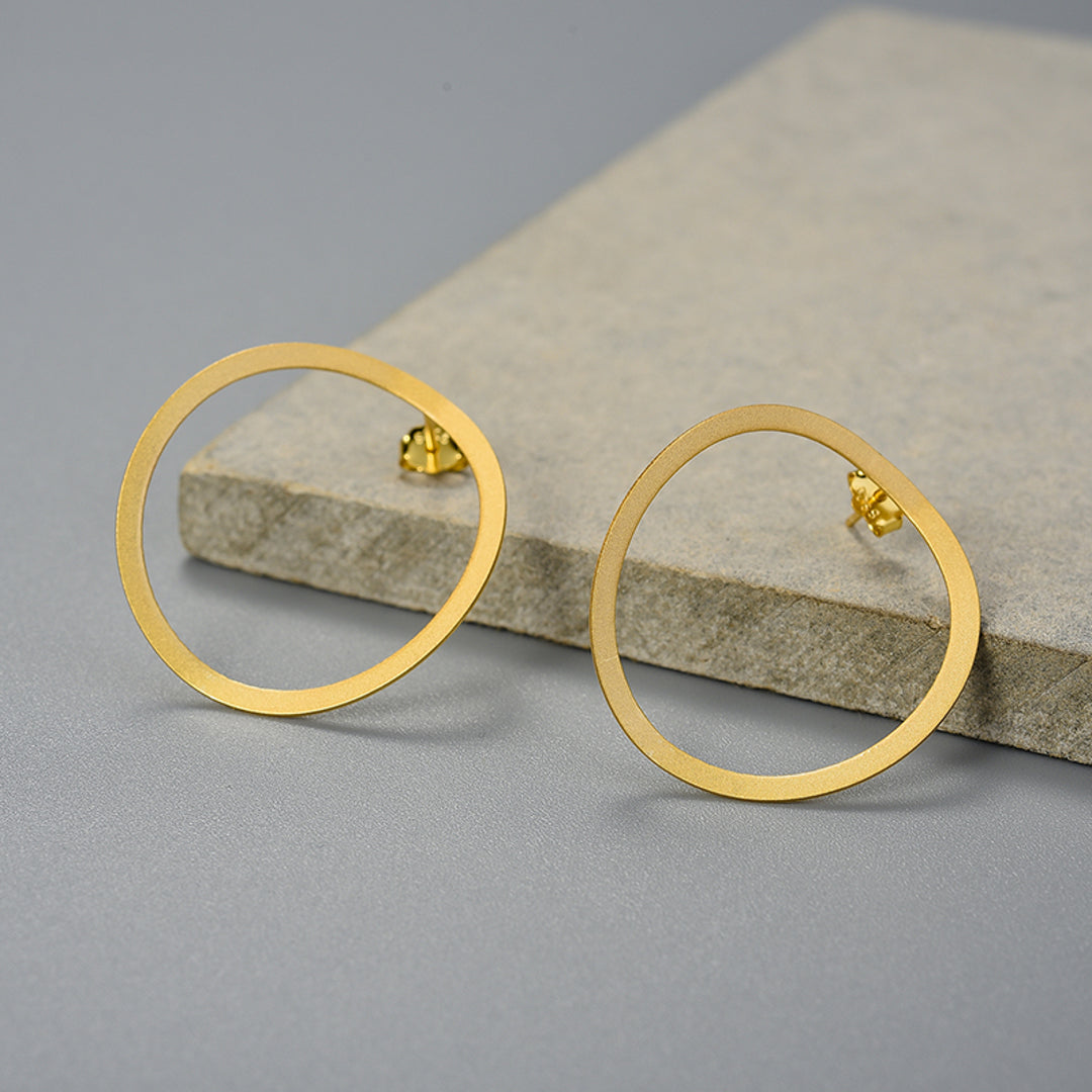 Earrings-With-Slightly-Wavy-Flat-Circle-By-Yonandole_4