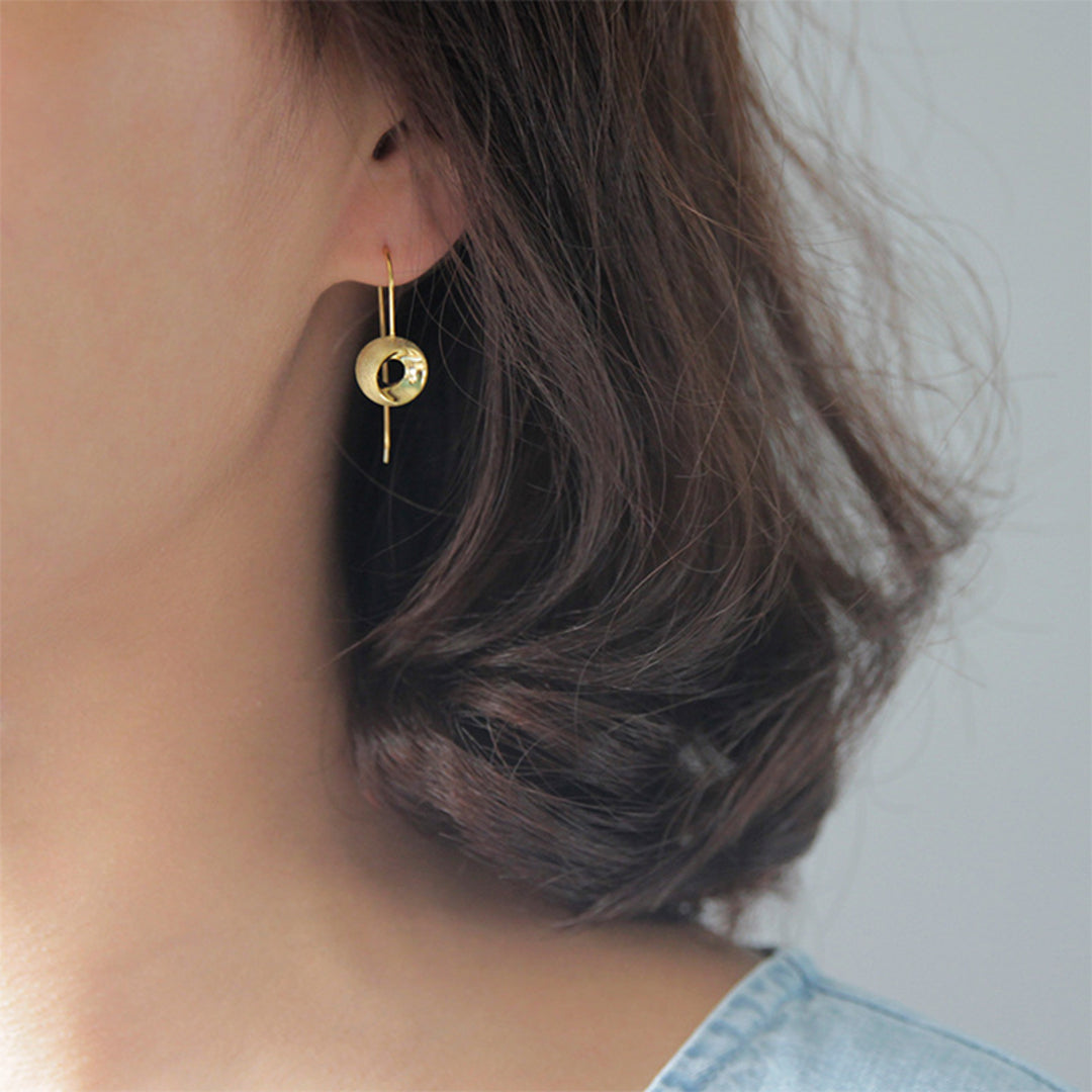 Earrings-With-Stereoscopic-Circle-By-Yonandole_7