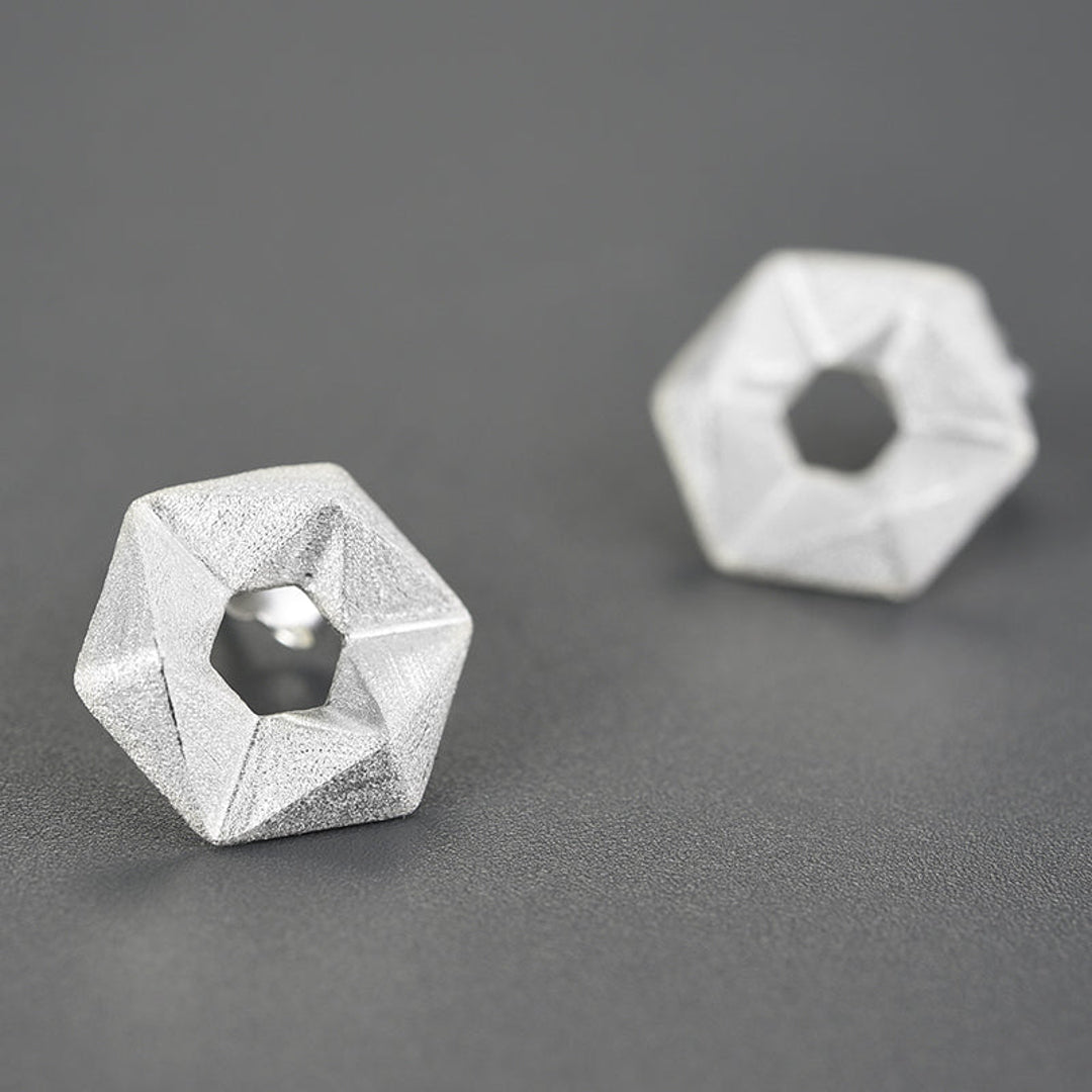 Earrings-With-Stereoscopic-Hexagon-By-Yonandole_11