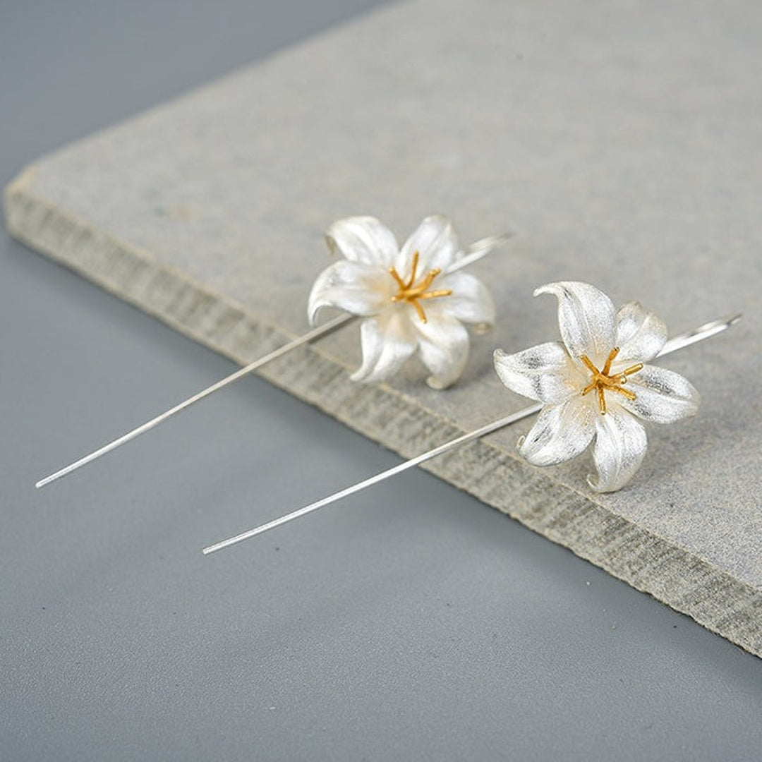 Elegant-Lily-Earrings-By-Yonandole_14