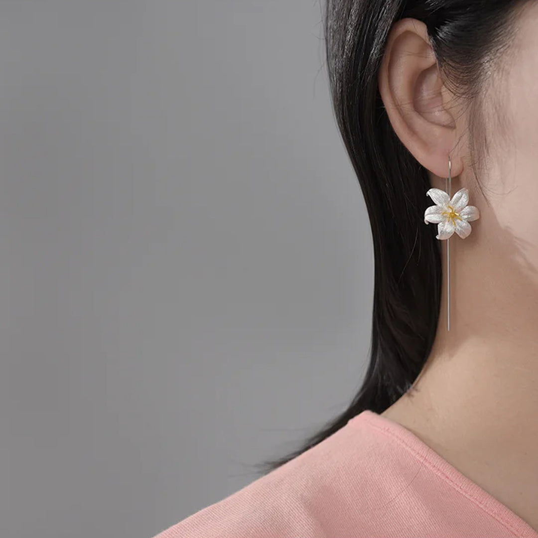 Elegant-Lily-Earrings-By-Yonandole_17