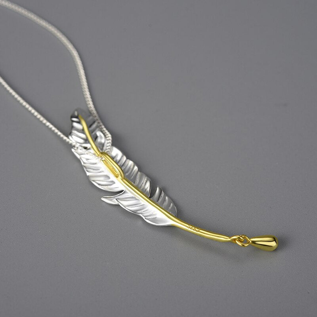Feather-Pendant-By-Yonandole_4