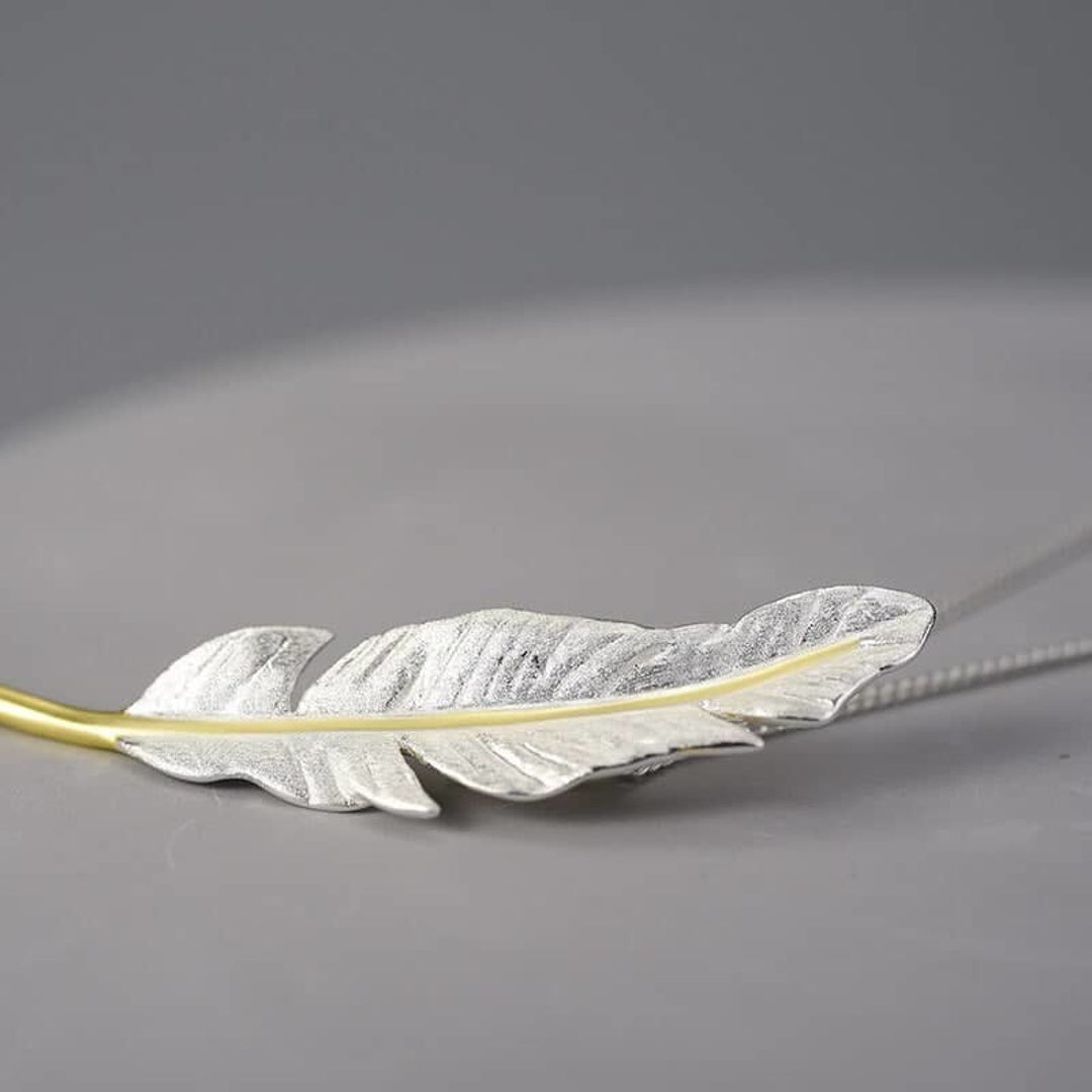 Feather-Pendant-By-Yonandole_6