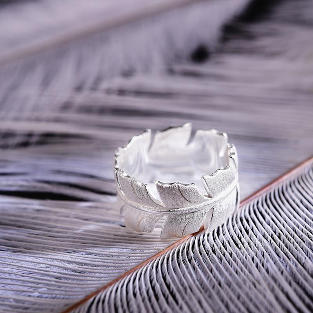 Feather-Ring-By-Yonandole_13