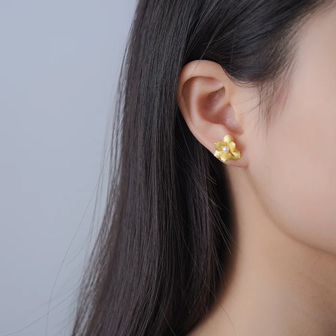 Flower-Earrings-In-3D-Print-Look-By-Yonandole_10b