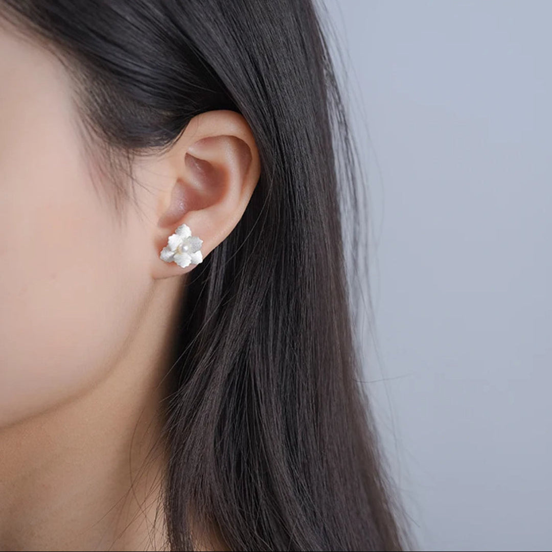 Flower-Earrings-In-3D-Print-Look-By-Yonandole_11b