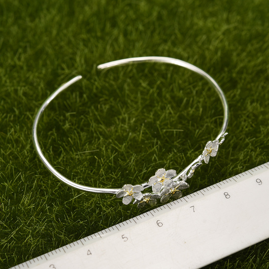 Forget-Me-Not-Bangle-By-Yonandole_2