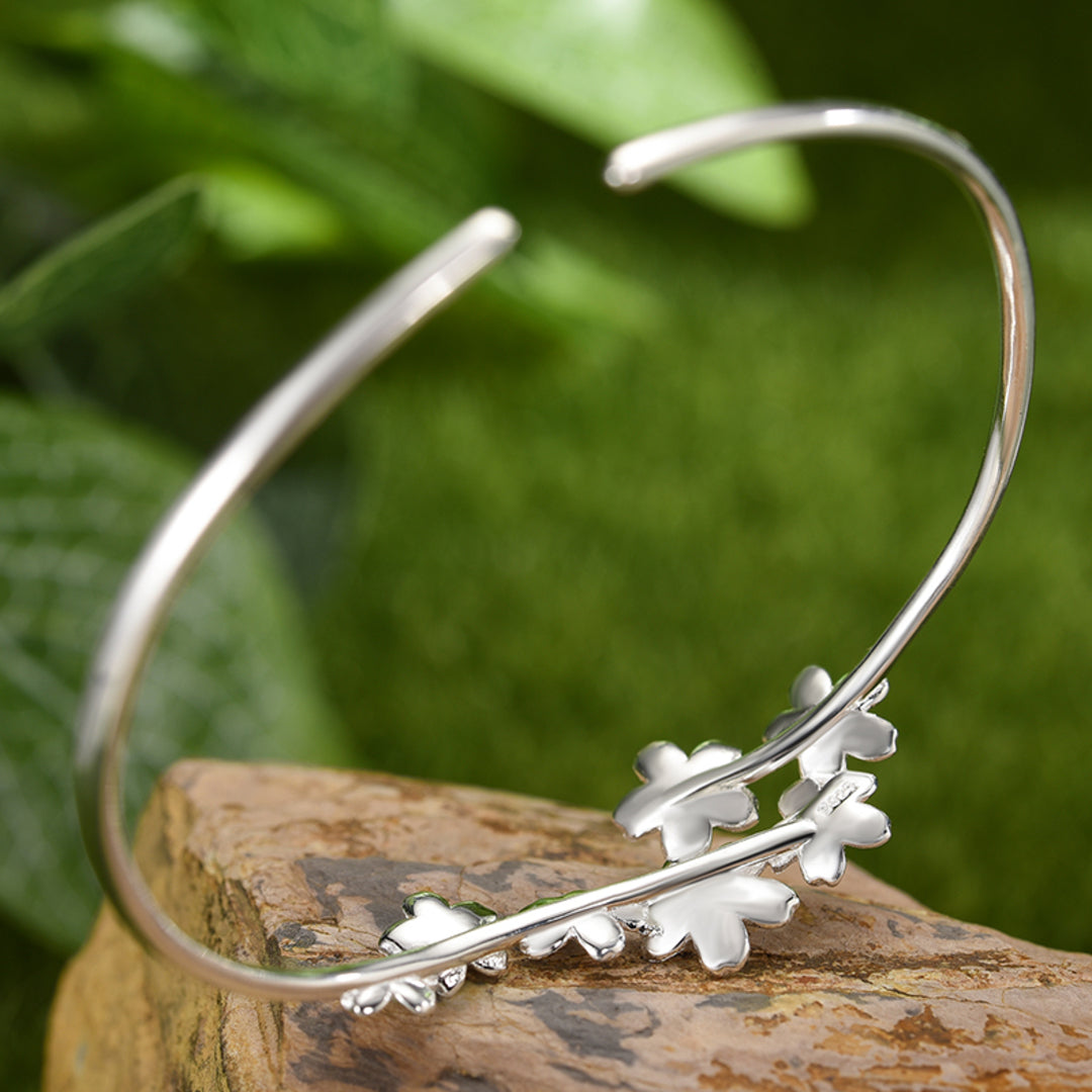 Forget-Me-Not-Bangle-By-Yonandole_4