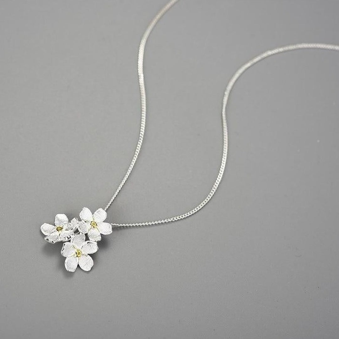 Forget-Me-Not-Pendant-By-Yonandole_2