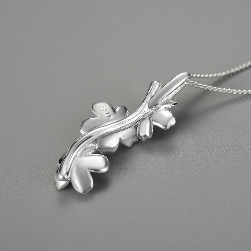 Forget-Me-Not-Pendant-By-Yonandole_55