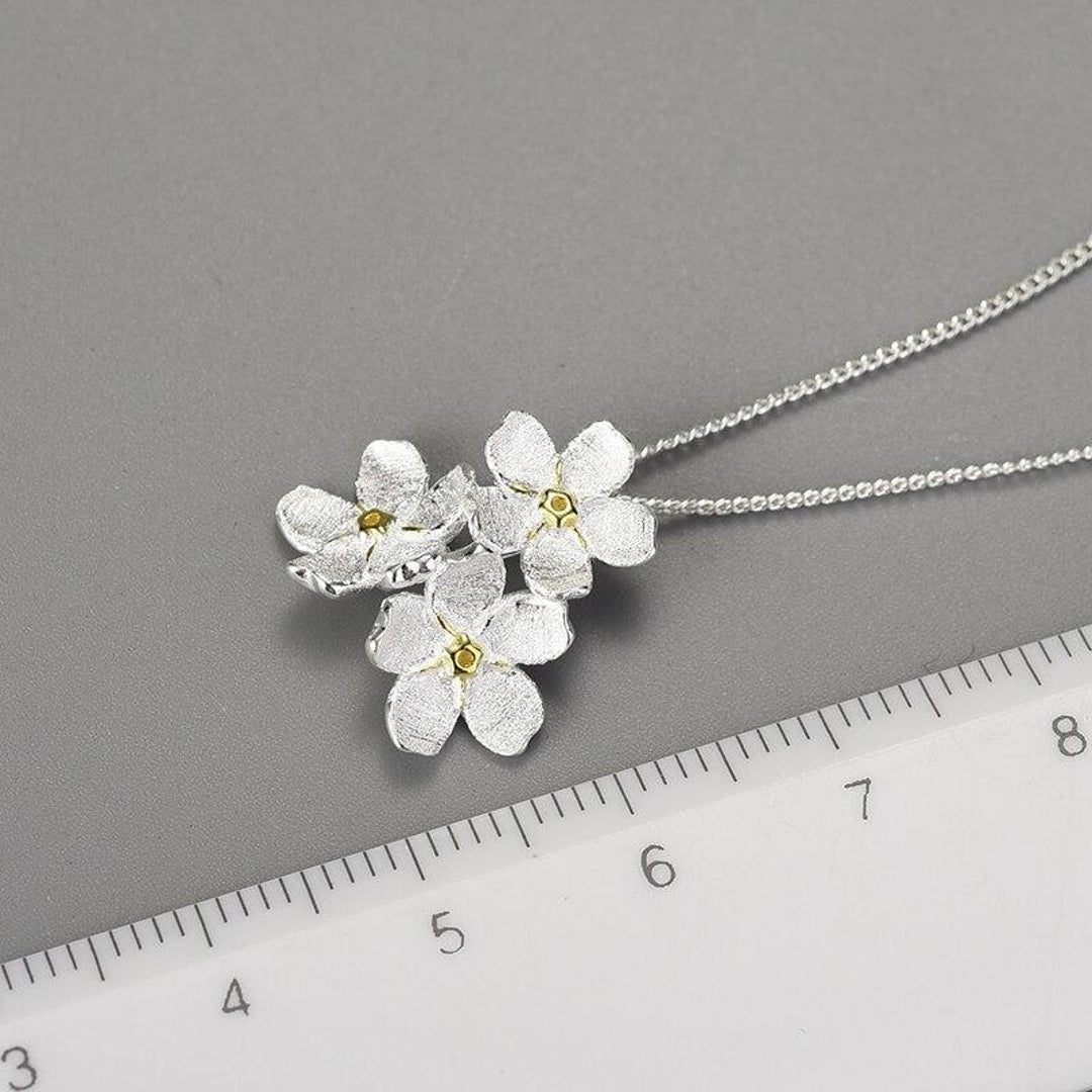Forget-Me-Not-Pendant-By-Yonandole_7