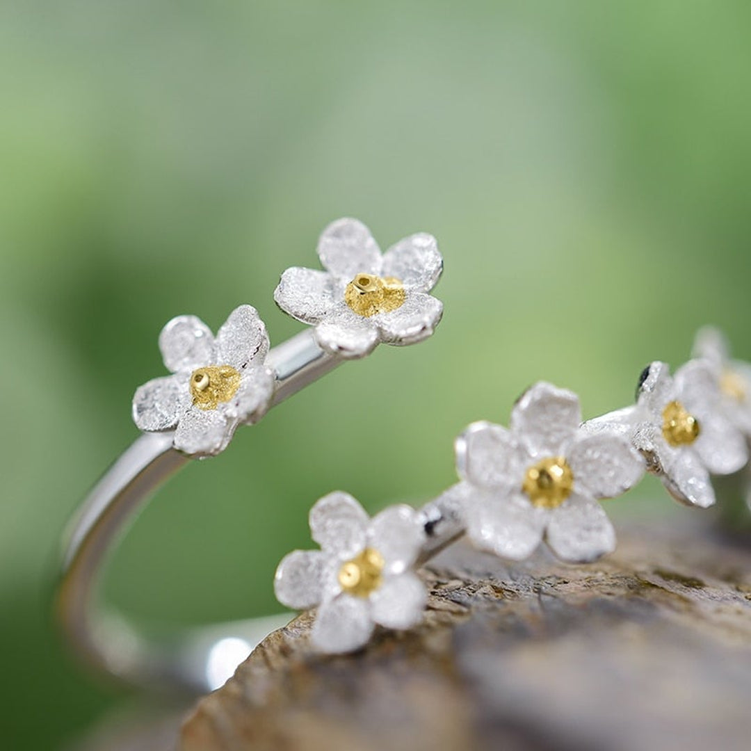 Forget-Me-Not-Ring-By-Yonandole_3