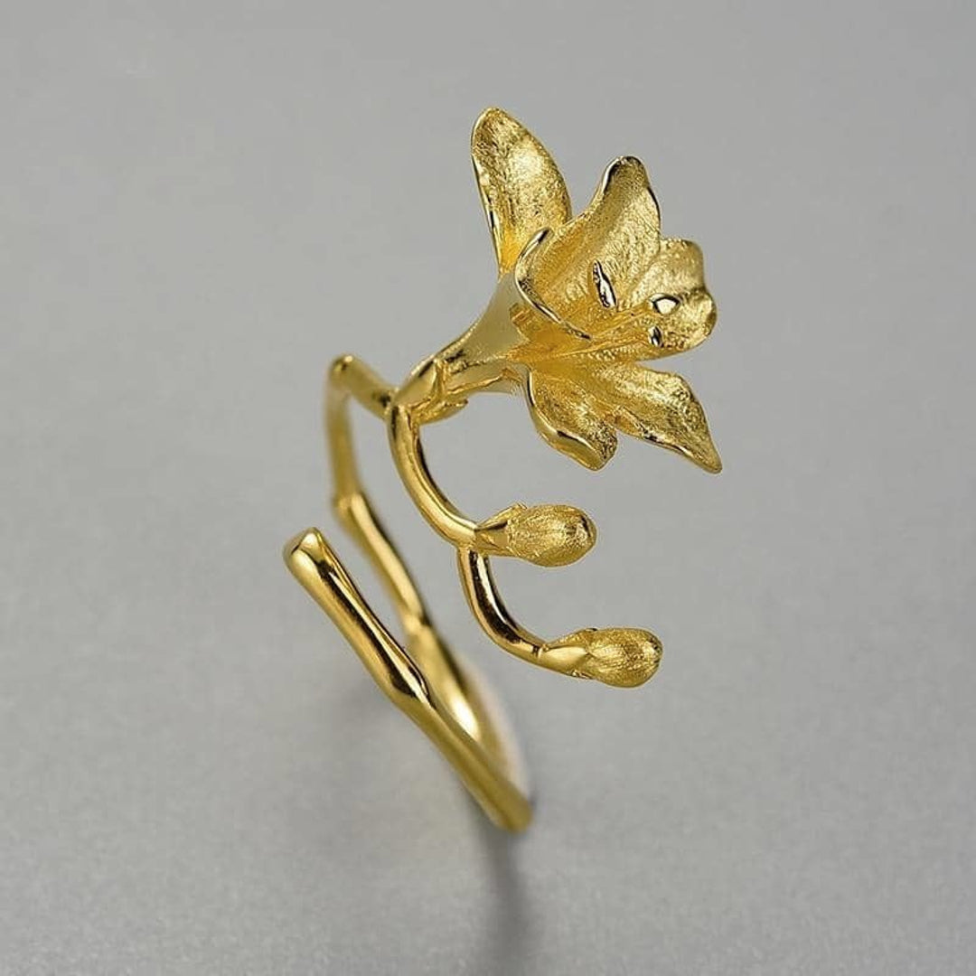 Freesia-Flower-Ring-By-Yonandole_3