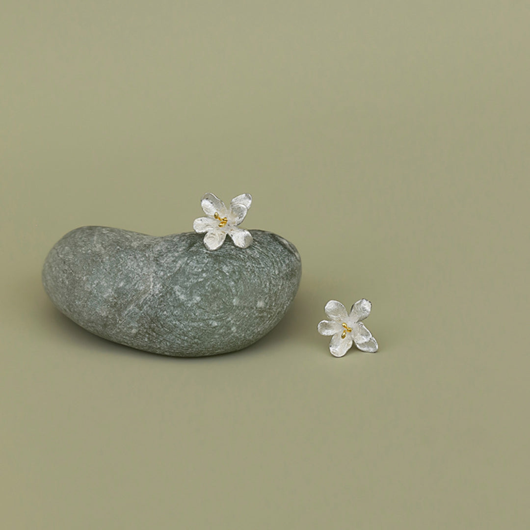 Freesia-Flower-Stud-Earrings-By-Yonandole_11