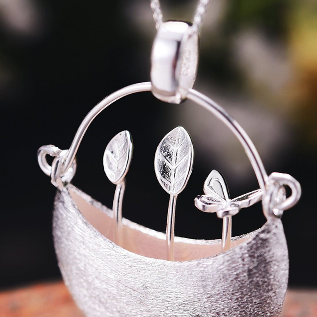 Garden-Bag-Pendant-By-Yonandole_10
