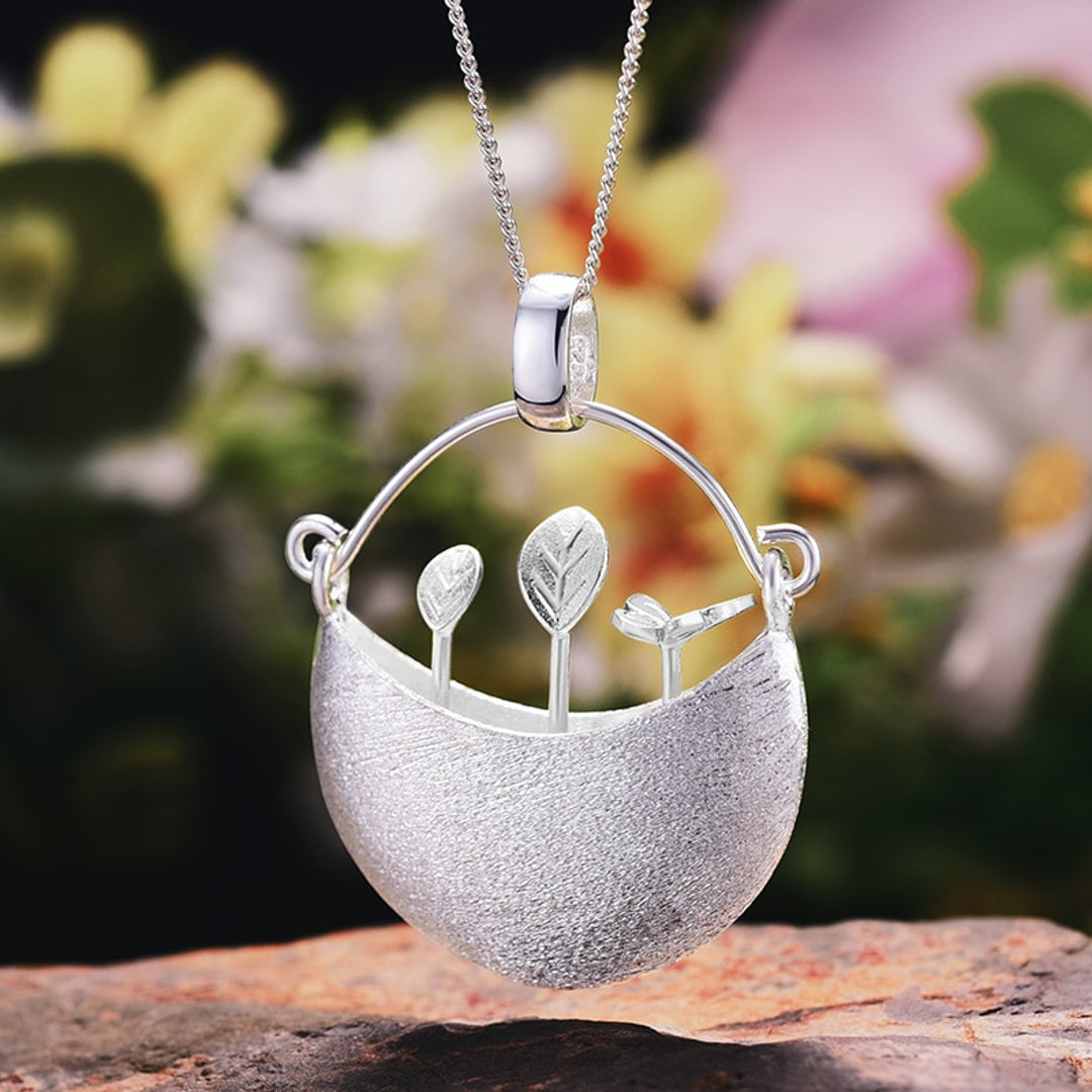 Garden-Bag-Pendant-By-Yonandole_2