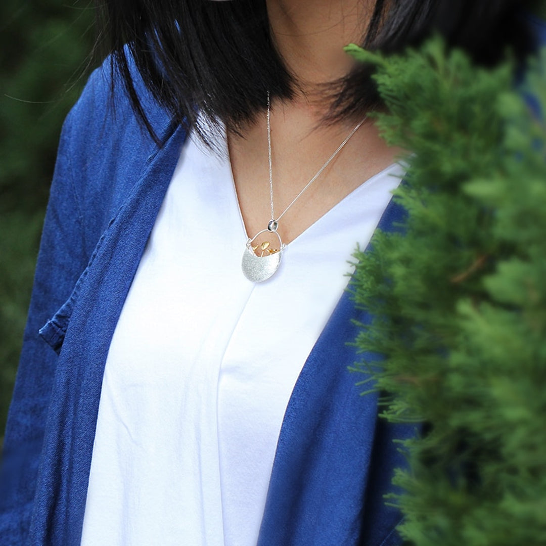 Garden-Bag-Pendant-By-Yonandole_3