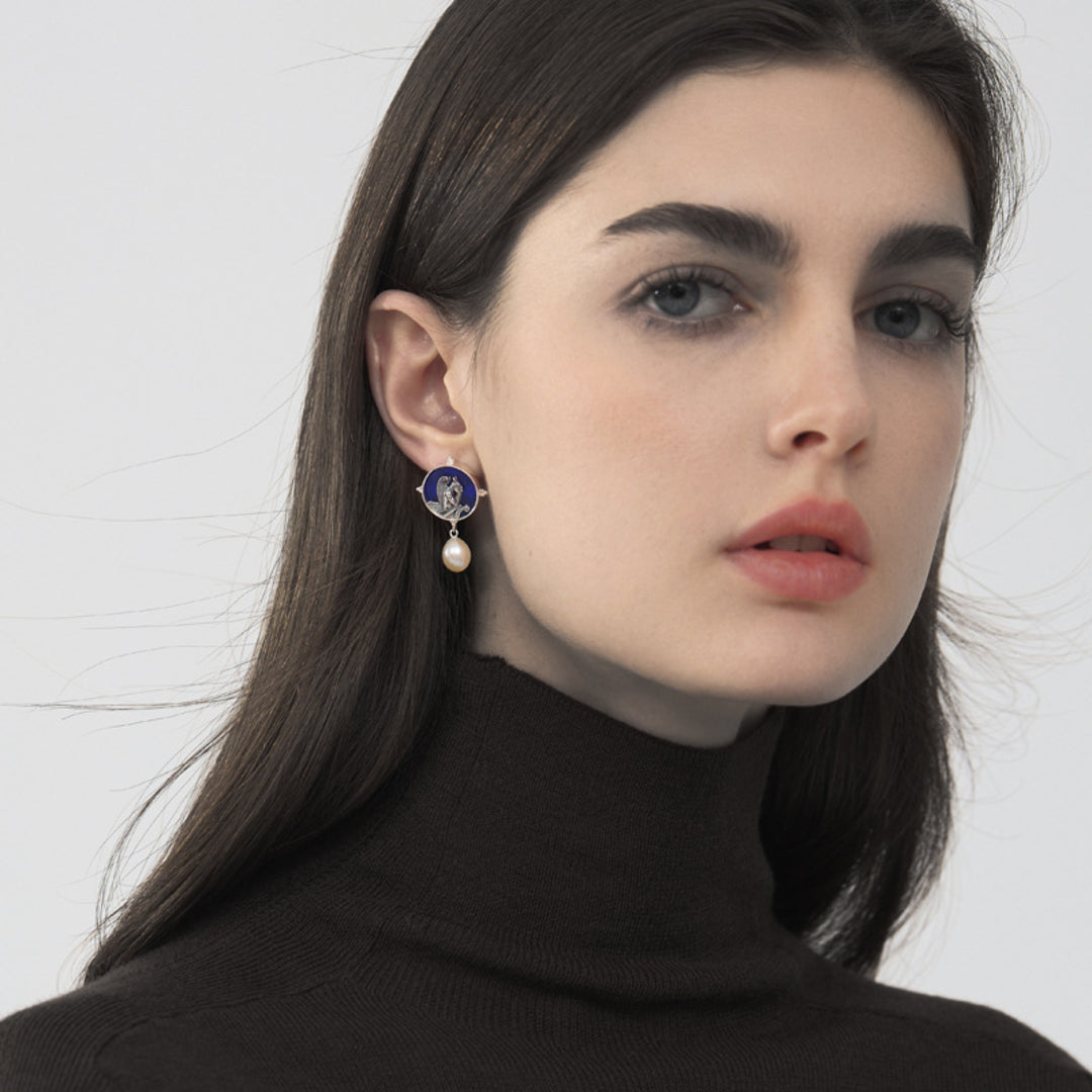 Gargoyles-Of-Notre-Dame-Earrings-By-Yonandole_10