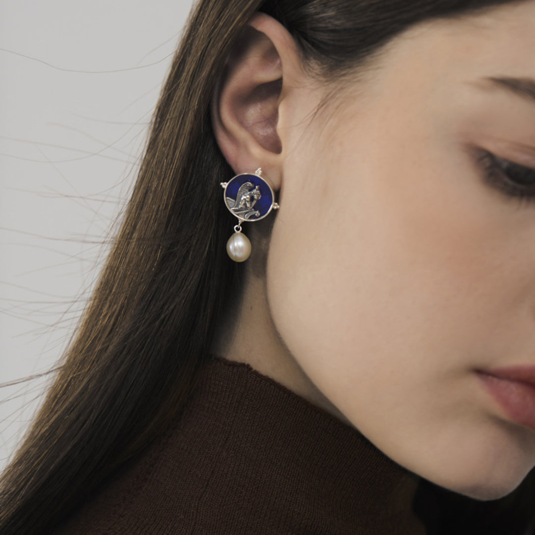 Gargoyles-Of-Notre-Dame-Earrings-By-Yonandole_4