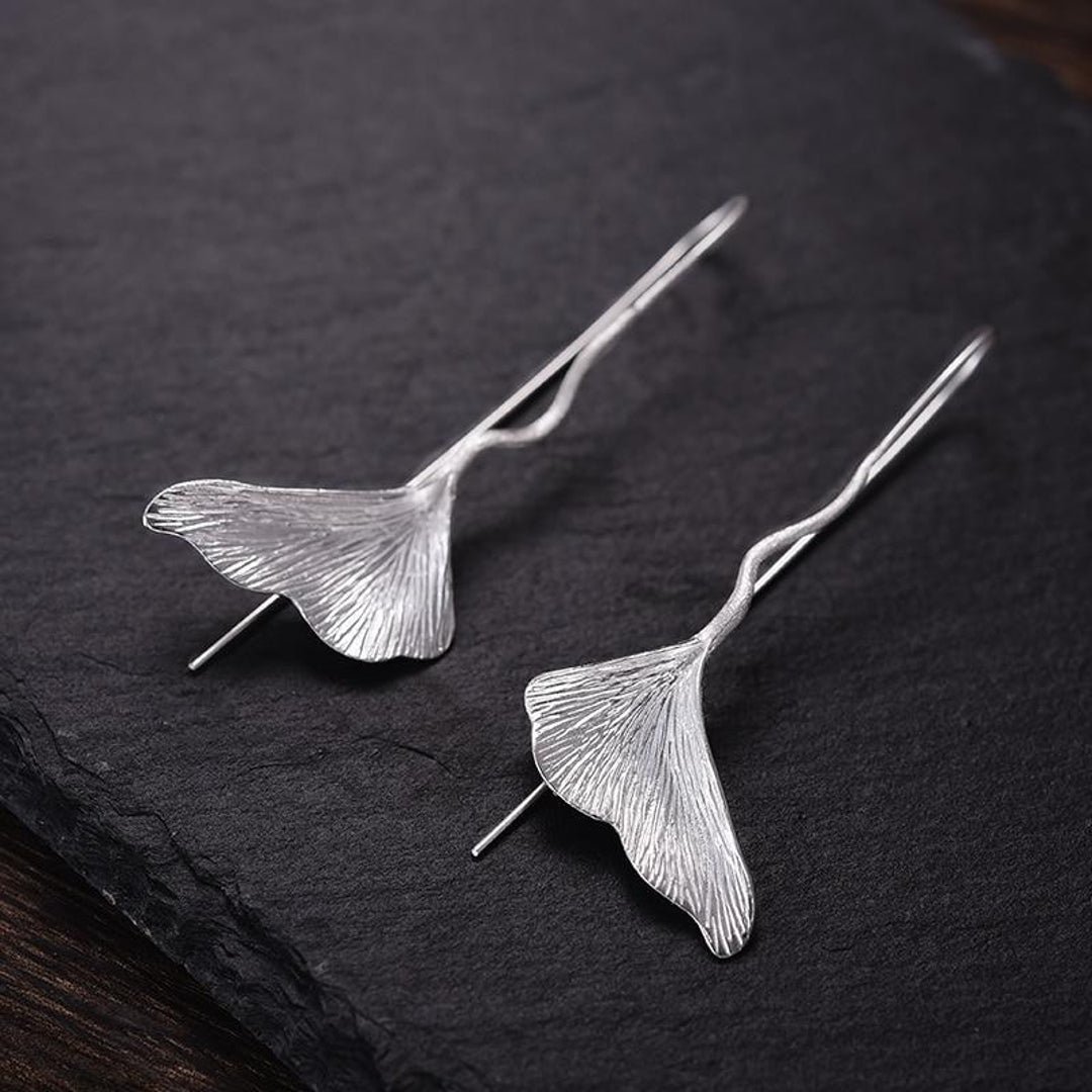 Ginkgo-Leaf-Earrings-By-Yonandole_4