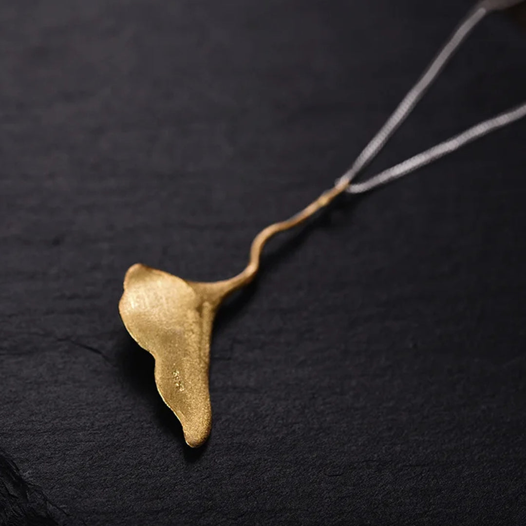 Ginkgo-Leaf-Pendant-By-Yonandole_3