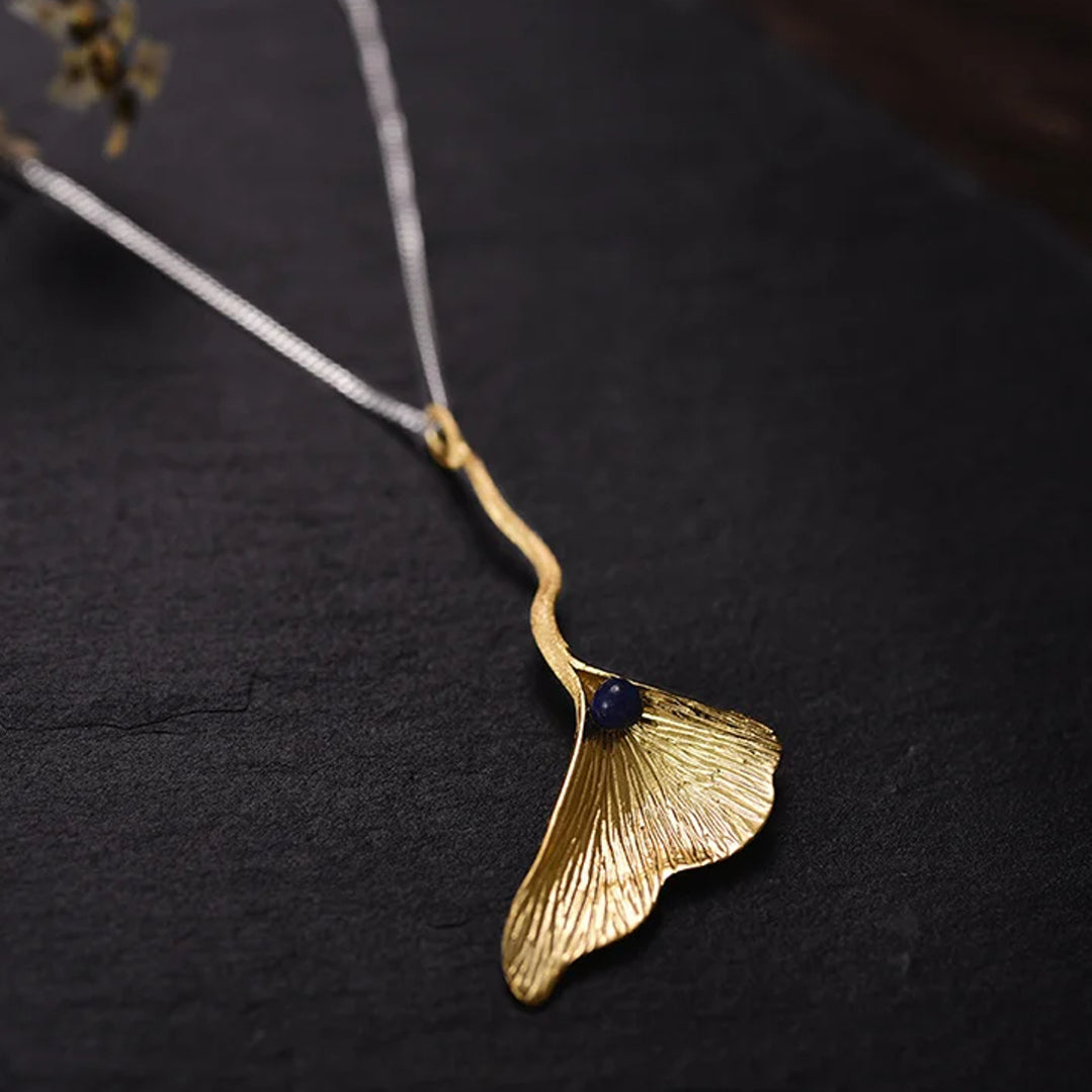 Ginkgo-Leaf-Pendant-By-Yonandole_4