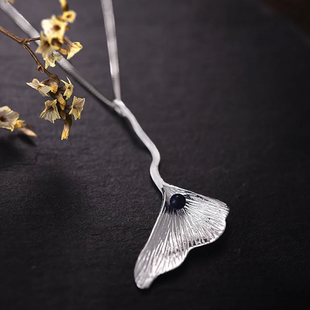 Ginkgo-Leaf-Pendant-By-Yonandole_7