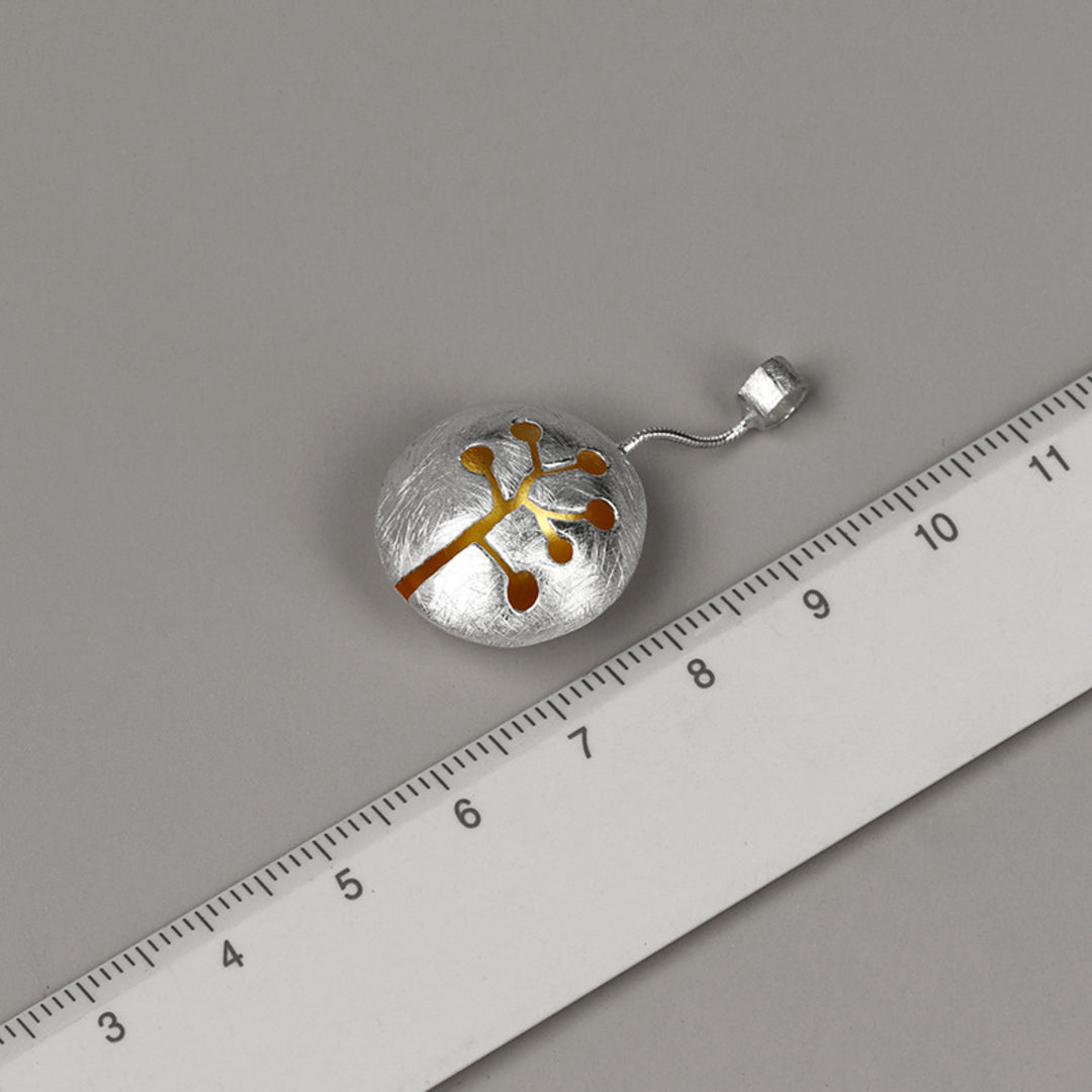 Hollow-Cranberry-Pendant-By-Yonandole_5