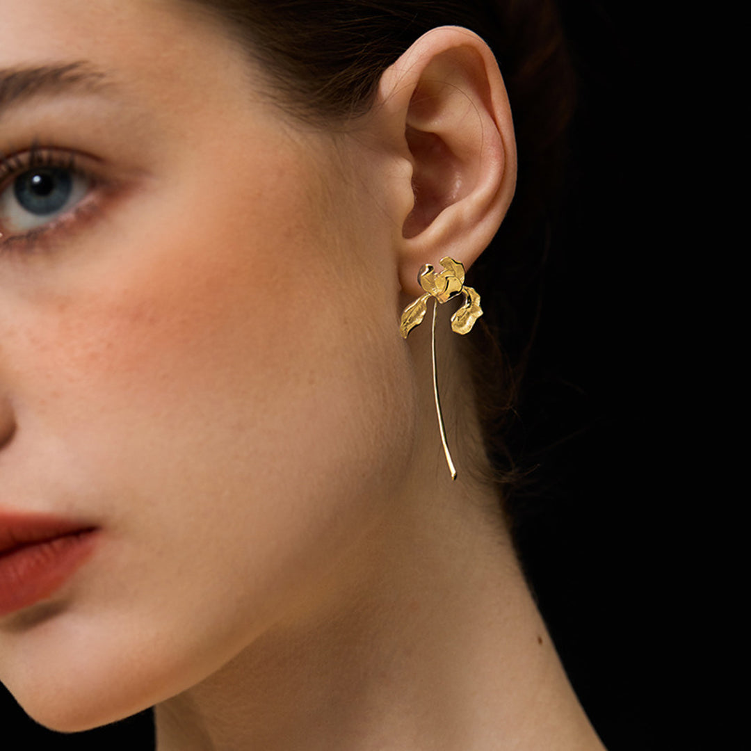 Iris-Flower-Earrings-By-Yonandole_3d