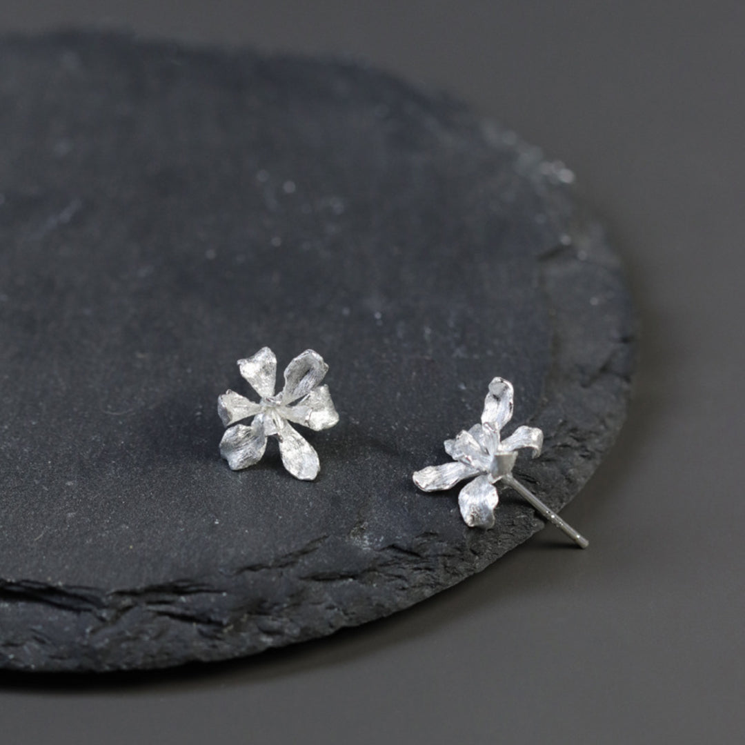 Iris-Flower-Stud-Earrings-By-Yonandole_11