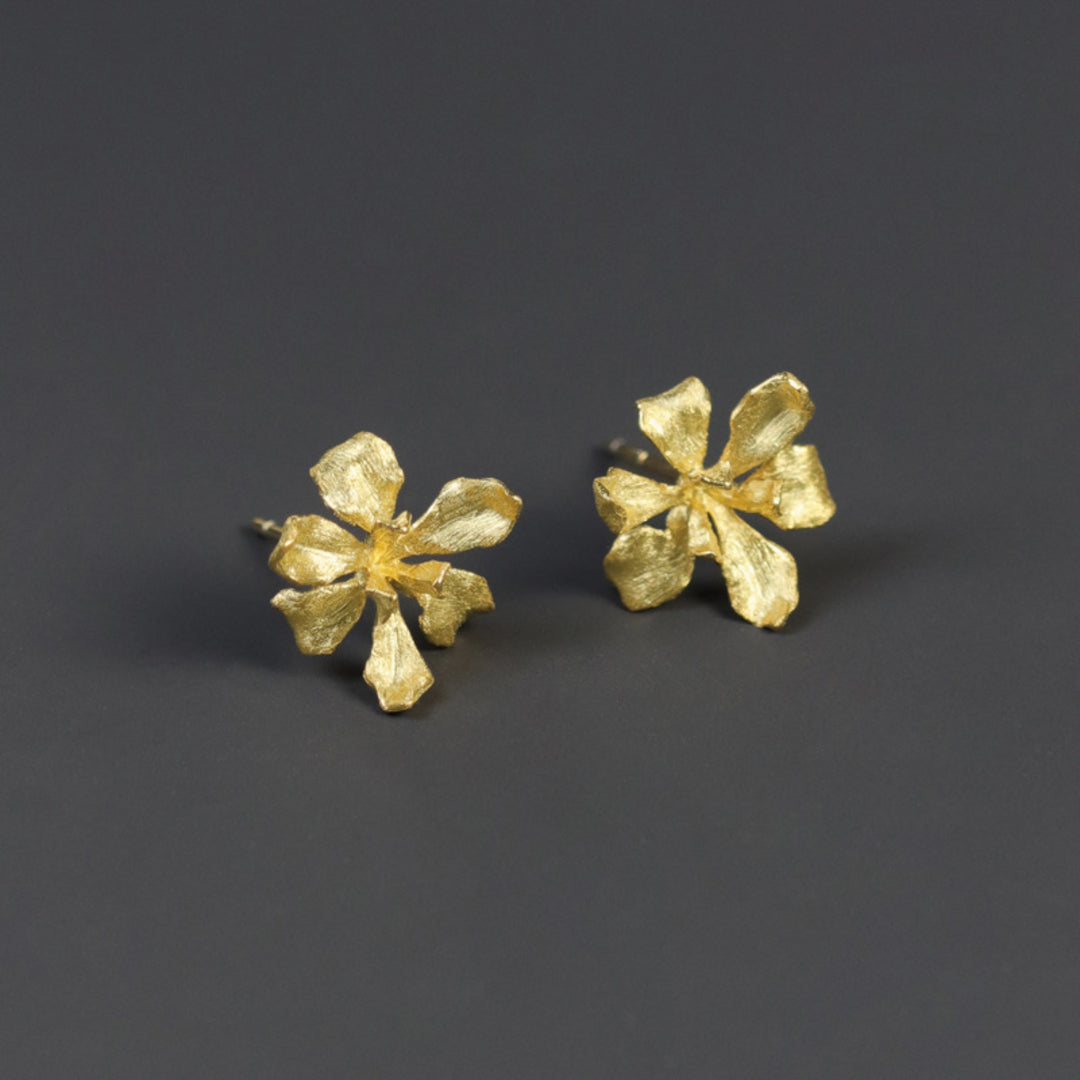 Iris-Flower-Stud-Earrings-By-Yonandole_3