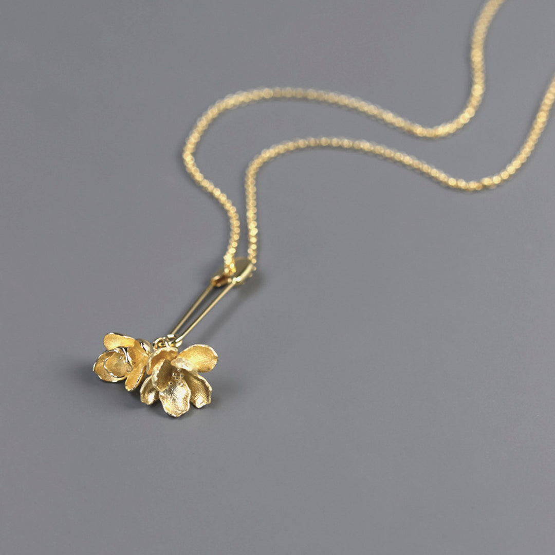 Jasmine-Flower-Pendant-By-Yonandole_11