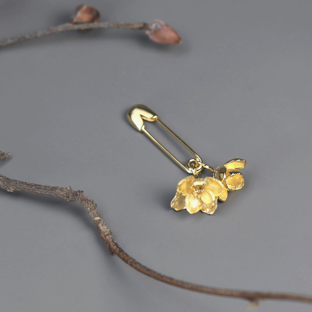 Jasmine-Flower-Pendant-By-Yonandole_2